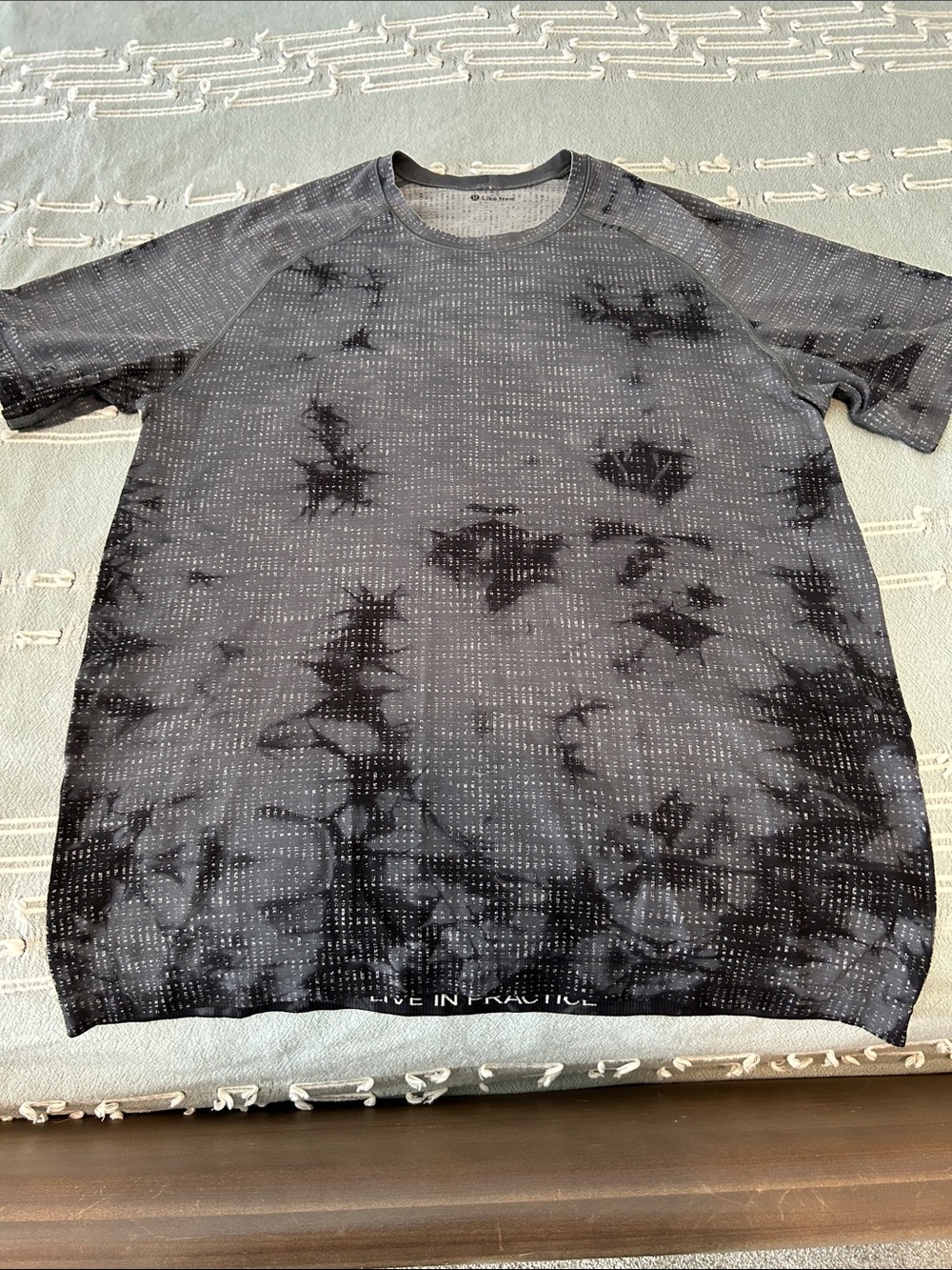 lululemon athletica Black & Charcoal Tie-Dye Short Sleeve Crew